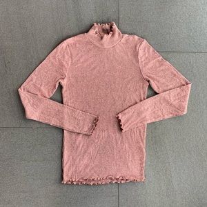 NWOT Topshop Lettuce Edge Turtleneck